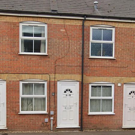 Walnut House - 1 Bed Apartment Close To Town By Shortstays4U King's Lynn Exterior foto